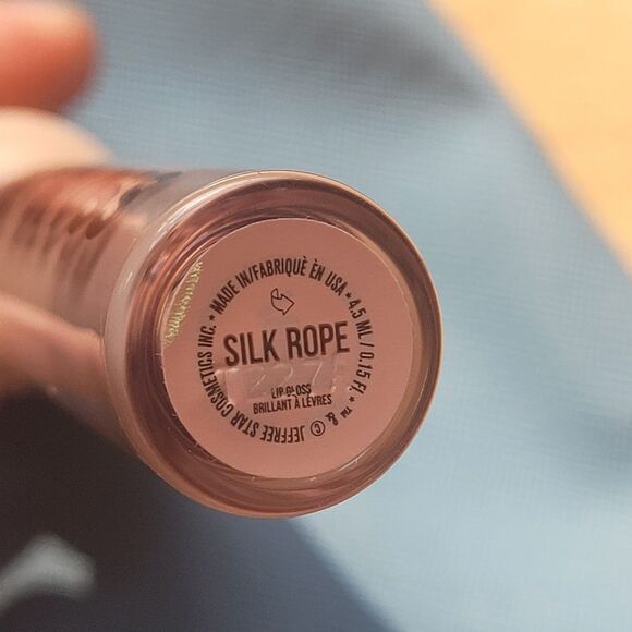 JEFFREE STAR COSMETICS THE ORGY COLLECTION THE GLOSS SILK ROPE WITH COSMETIC BAG - Picture 2 of 8